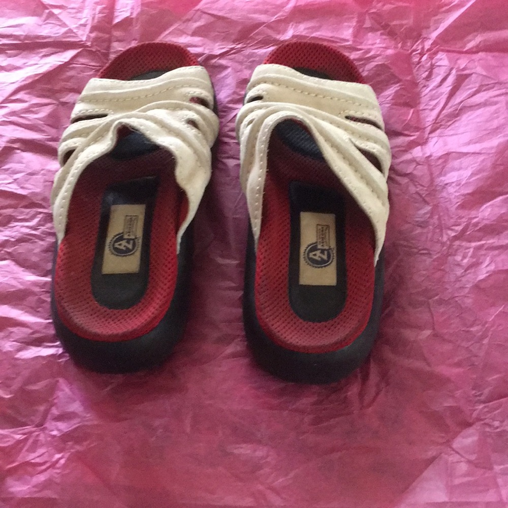 2 inch high sandals
